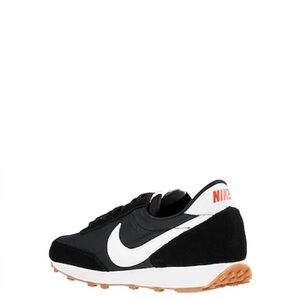 Nike Daybreak